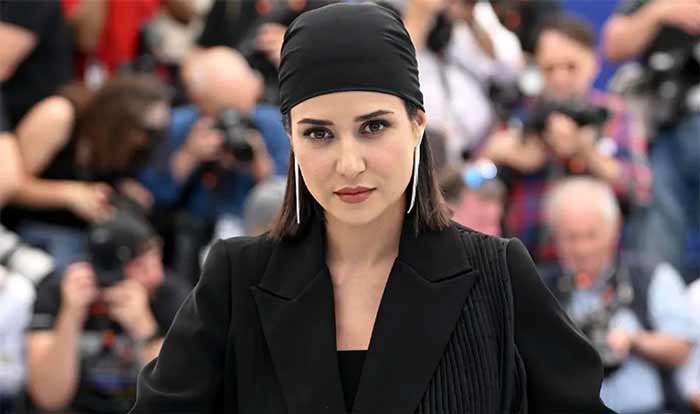پریناز ایزدیار